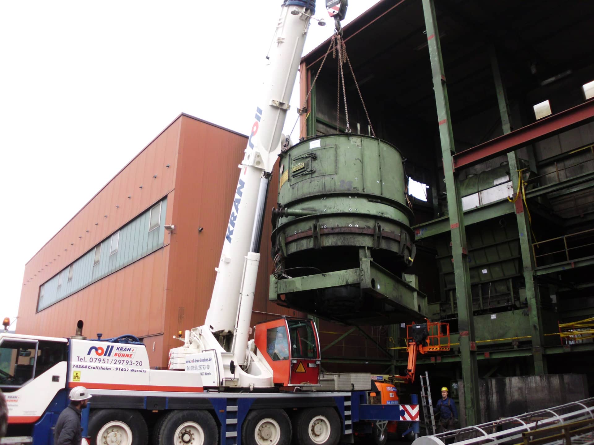 Transport einer Sandaufbereitungsanlage von BMD